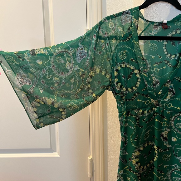 Green dress M with prints - Picture 1 of 5